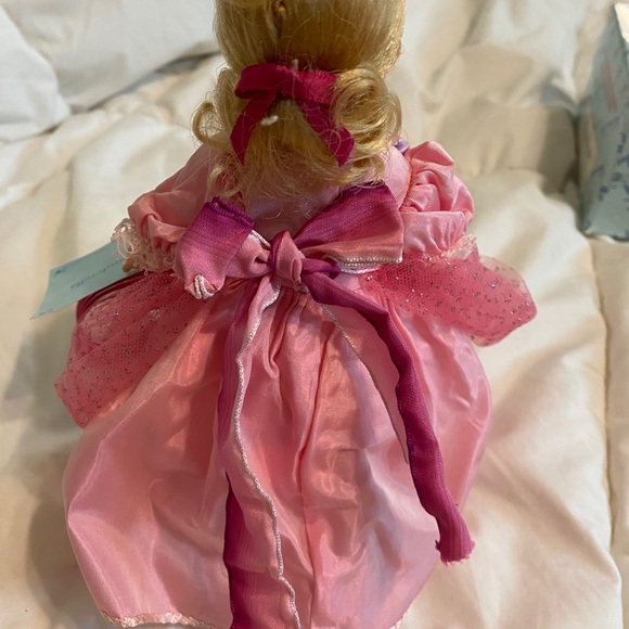 madame alexander cinderella in original box! - Picture 3 of 6